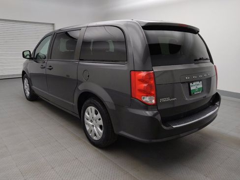 Used 2020 Dodge Grand Caravan SE w/ UConnect Hands-Free Group FWD image 5