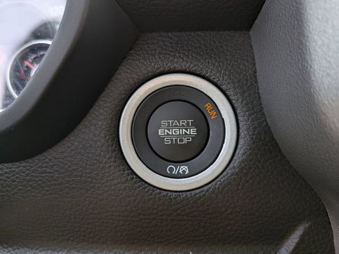 Used 2023 RAM 1500 Big Horn AWD/4WD image 23