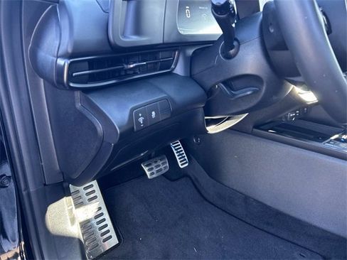 Used 2025 Hyundai Elantra Sport image 19