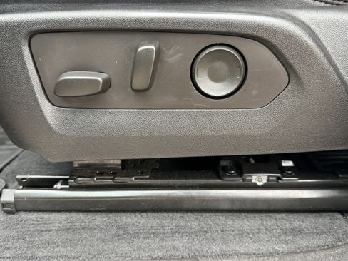 Used 2023 GMC Canyon AT4 w/ AT4 Premium Package image 33