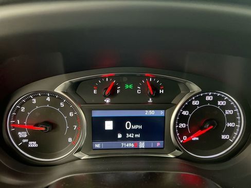 Used 2023 GMC Acadia SLT AWD/4WD image 7