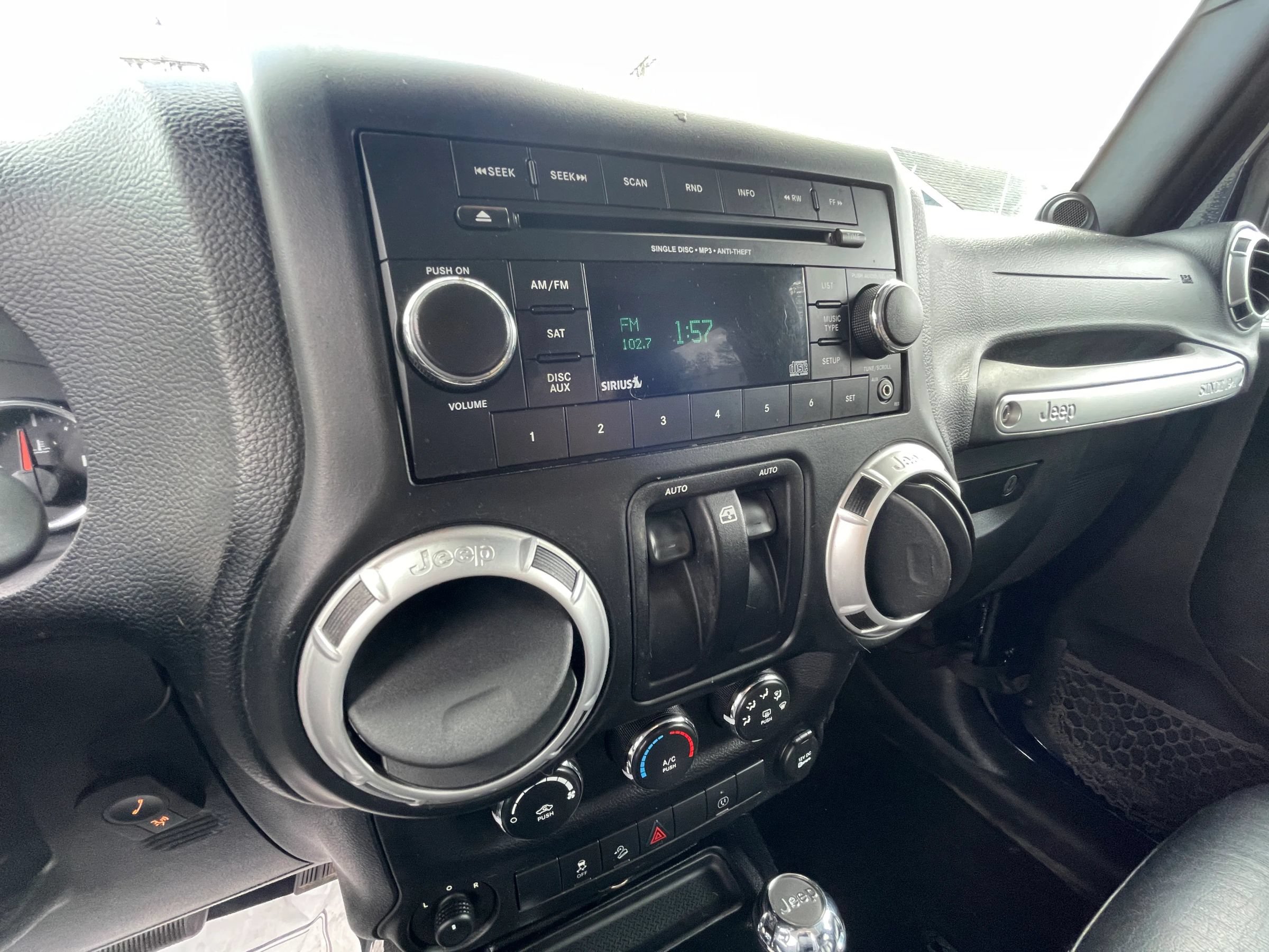 Used 2013 Jeep Wrangler Rubicon w/ Dual Top Group AWD/4WD image 13