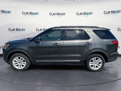 Used 2019 Ford Explorer XLT w/ Equipment Group 202A AWD/4WD image 2