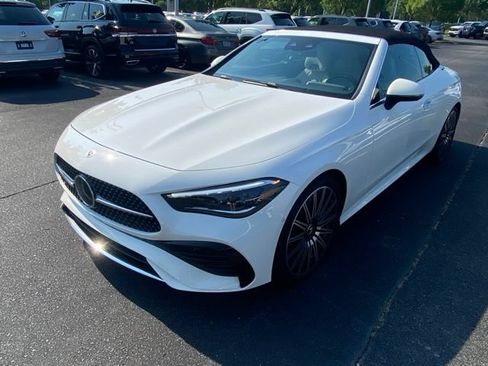 Used 2024 Mercedes-Benz CLE 300 4MATIC Cabriolet image 2