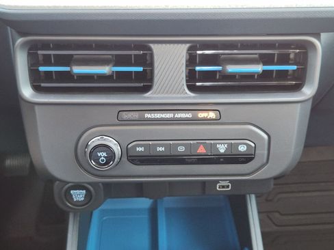 New 2025 Ford Maverick XLT w/ Equipment Group 302A image 17