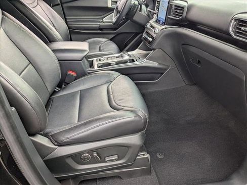 Used 2020 Ford Explorer ST w/ ST Street Pack image 21