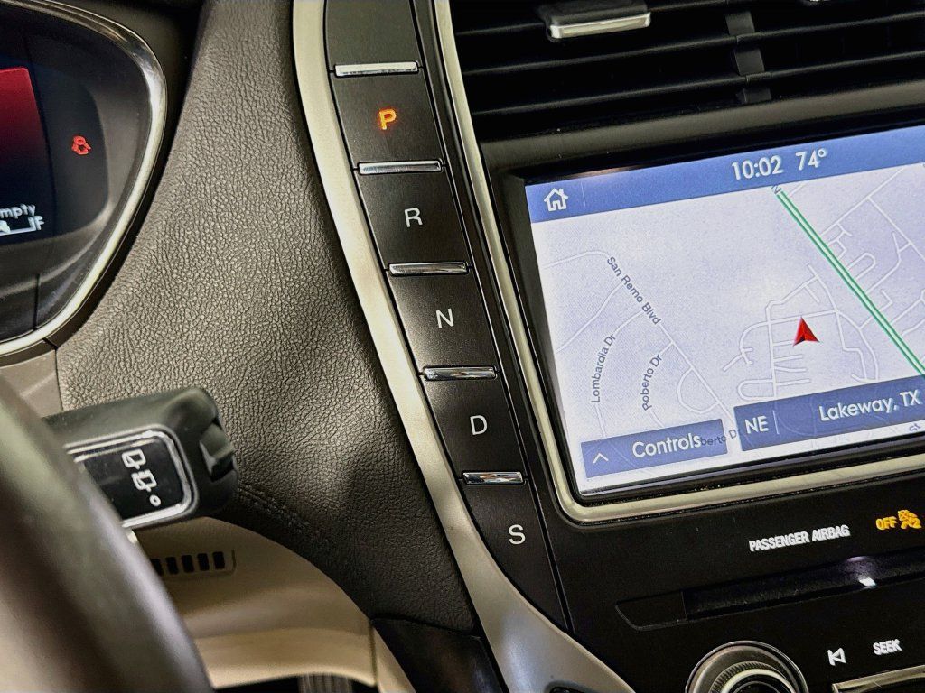 Used 2019 Lincoln Nautilus Reserve FWD image 17