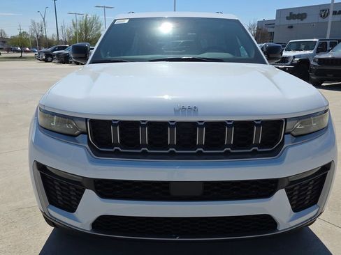 New 2026 Jeep Grand Cherokee Limited AWD/4WD image 8