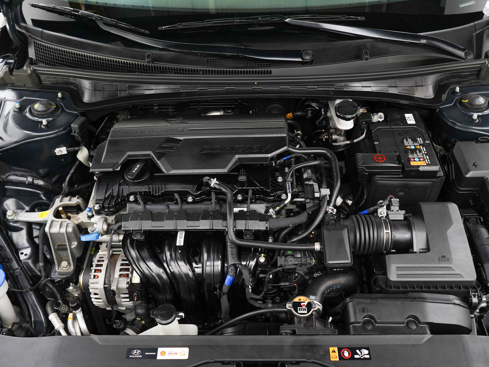 Used 2025 Hyundai Elantra SEL FWD image 25