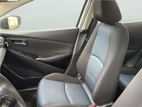 Used 2017 Toyota Yaris iA FWD image 14