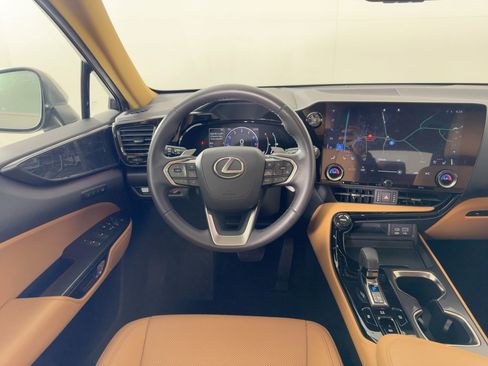 Used 2024 Lexus NX 250 FWD w/ Premium Package image 26