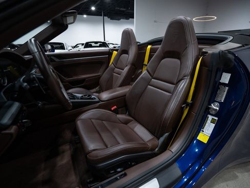 Used 2021 Porsche 911 Carrera S image 20