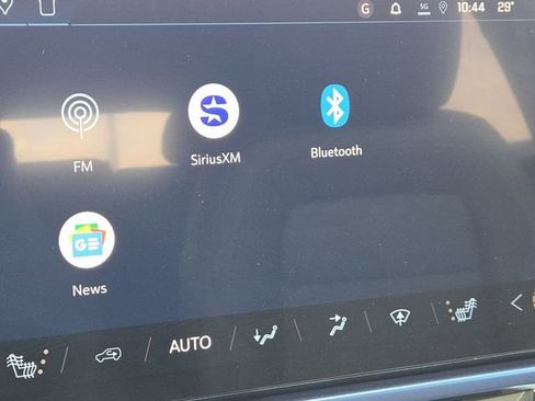 New 2026 Chevrolet Equinox EV LT image 11