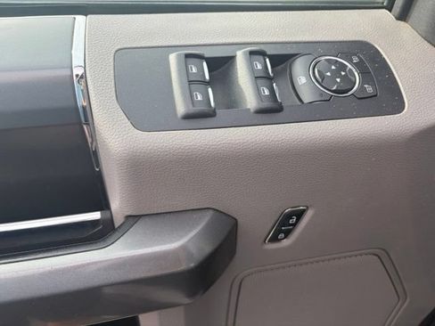 Used 2016 Ford F150 XLT w/ Equipment Group 302A Luxury AWD/4WD image 19