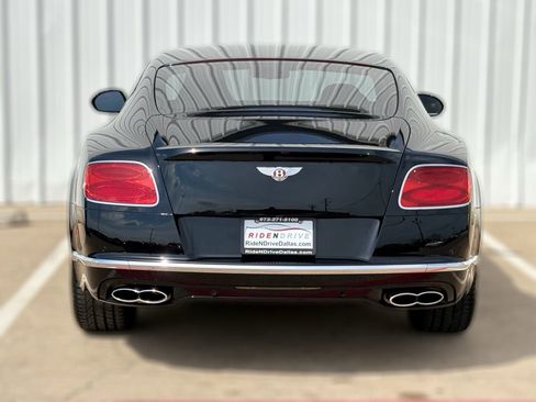 Used 2017 Bentley Continental GT image 6