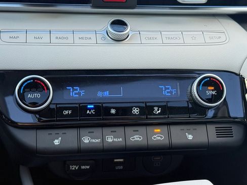 New 2026 Hyundai Elantra Limited FWD image 29