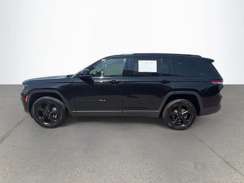Used 2023 Jeep Grand Cherokee L Limited w/ Black Appearance Package image 7