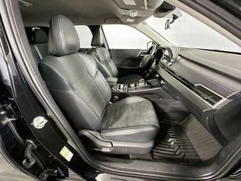 Used 2023 Mitsubishi Outlander SE image 29