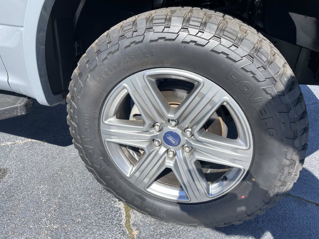 Used 2019 Ford F150 Lariat w/ Equipment Group 502A Luxury AWD/4WD image 35