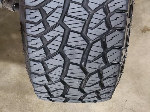 Used 2018 Jeep Wrangler Unlimited Sahara AWD/4WD image 28