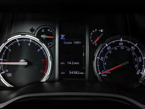 Used 2022 Toyota 4Runner TRD Off-Road AWD/4WD image 25