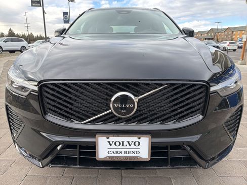 New 2026 Volvo XC60 B5 Plus w/ Climate Package image 6
