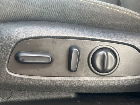 Used 2022 Chevrolet Equinox LT image 9