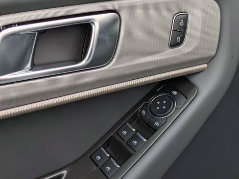 New 2026 Ford Explorer Active w/ Active Comfort Package image 12