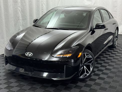 Used 2025 Hyundai Ioniq 6 SEL image 4