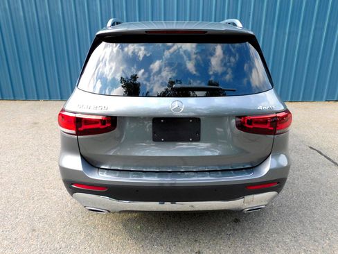 Used 2020 Mercedes-Benz GLB 250 4MATIC image 4