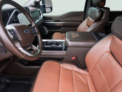 Used 2023 Ford F350 King Ranch AWD/4WD image 10