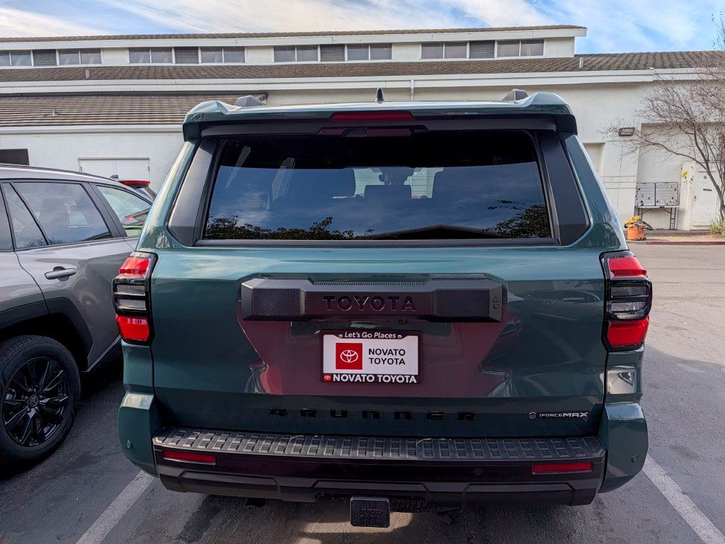Used 2026 Toyota 4Runner TRD Off-Road Premium AWD/4WD image 4