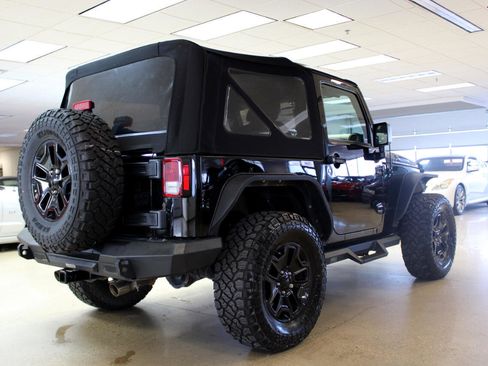 Used 2017 Jeep Wrangler Sport image 7