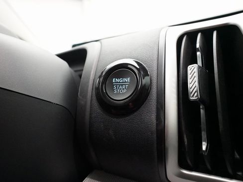 Used 2025 Ford Expedition Max Active image 32