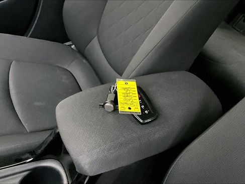 Used 2020 Toyota Corolla LE w/ LE Premium Package image 14