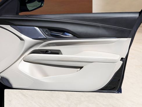 Used 2022 Cadillac CT4 Luxury w/ Sun And Sound Package image 33