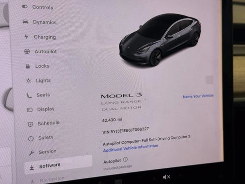 Used 2018 Tesla Model 3 Long Range AWD/4WD image 17