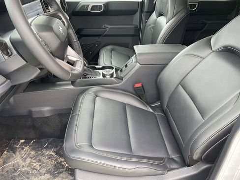 New 2026 Ford Bronco Badlands image 13