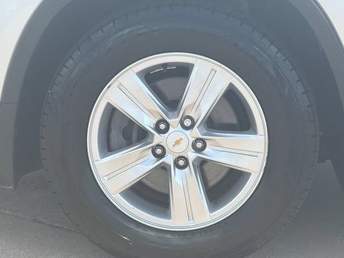 Used 2019 Chevrolet Trax LT w/ LT Convenience Package FWD image 30