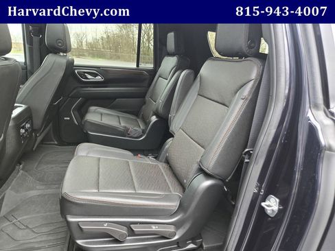 Used 2024 Chevrolet Suburban High Country AWD/4WD image 24