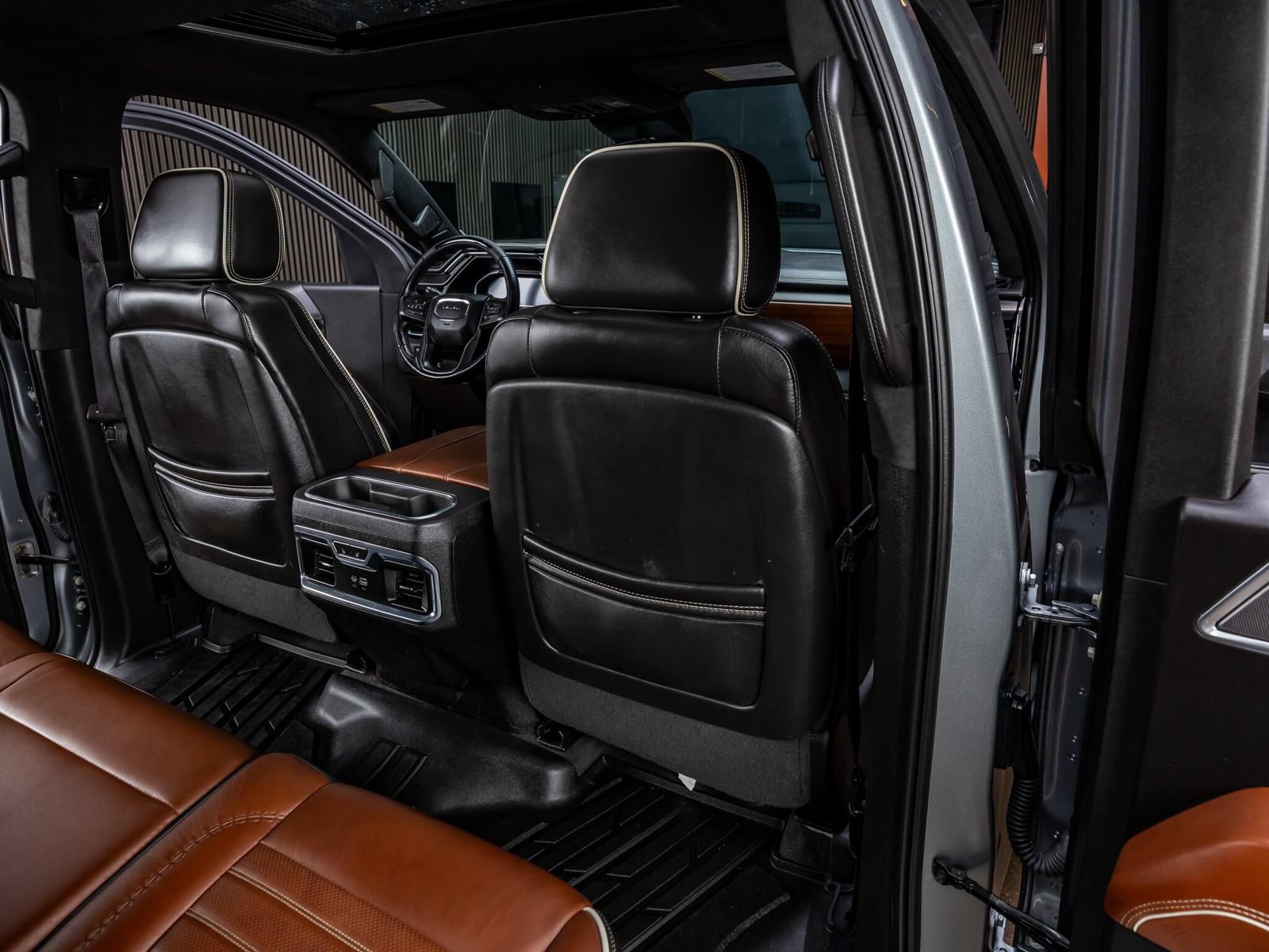 Used 2023 GMC Sierra 1500 Denali Ultimate AWD/4WD image 28