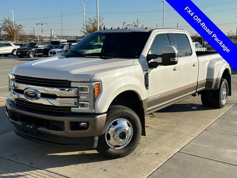 Used 2019 Ford F350 King Ranch w/ King Ranch Ultimate Package image 4
