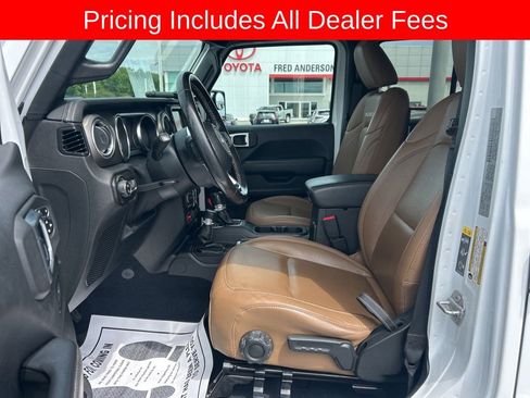 Used 2020 Jeep Gladiator Rubicon AWD/4WD image 2