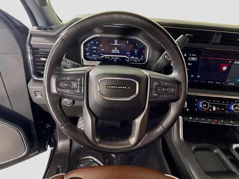 Used 2024 GMC Sierra 3500 Denali Ultimate AWD/4WD image 13