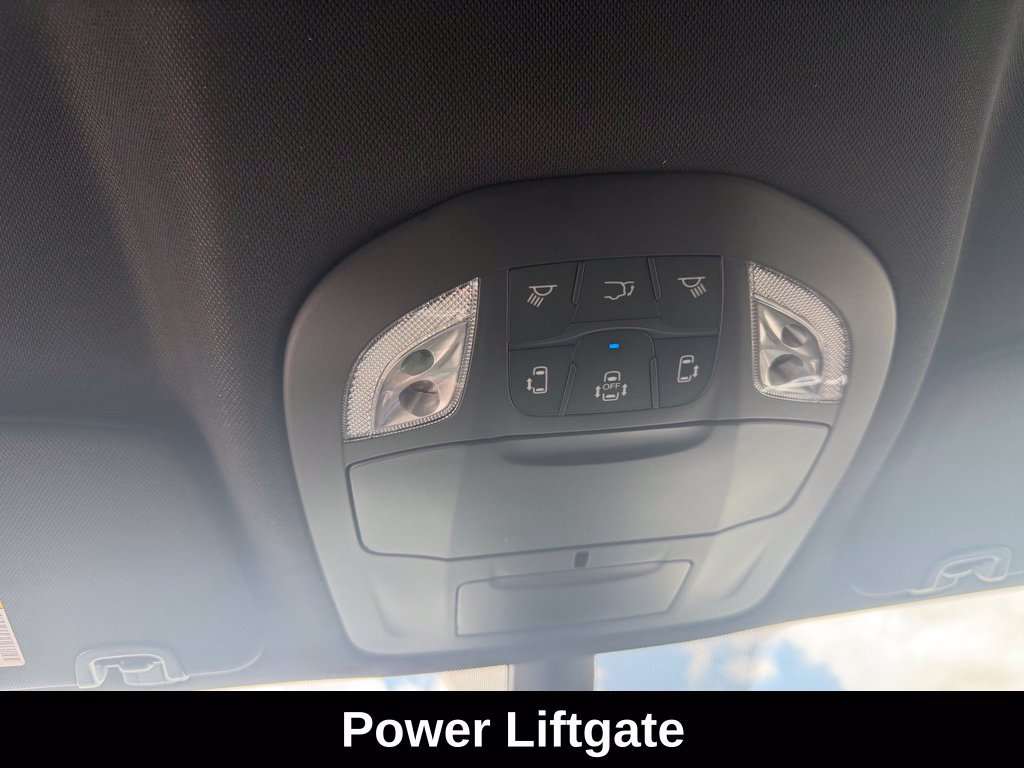New 2027 Chrysler Pacifica Select w/ Family Tech Group FWD image 13