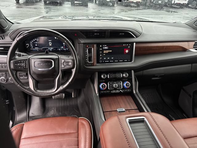 Used 2023 GMC Yukon XL Denali Ultimate AWD/4WD image 14