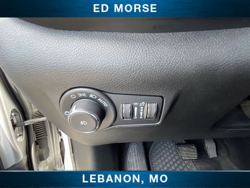 Used 2026 Jeep Compass Trailhawk AWD/4WD image 17