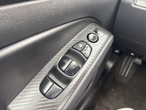 Used 2022 Nissan Altima 2.5 SV FWD image 9