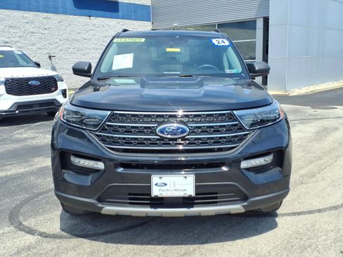 Certified 2024 Ford Explorer XLT w/ Equipment Group 202A AWD/4WD image 9