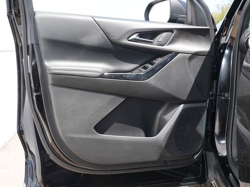 Used 2025 Chevrolet Equinox LT AWD/4WD image 7